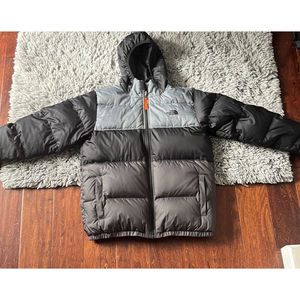 North Face Down Winter jacket reversible boys size Xl 18-20